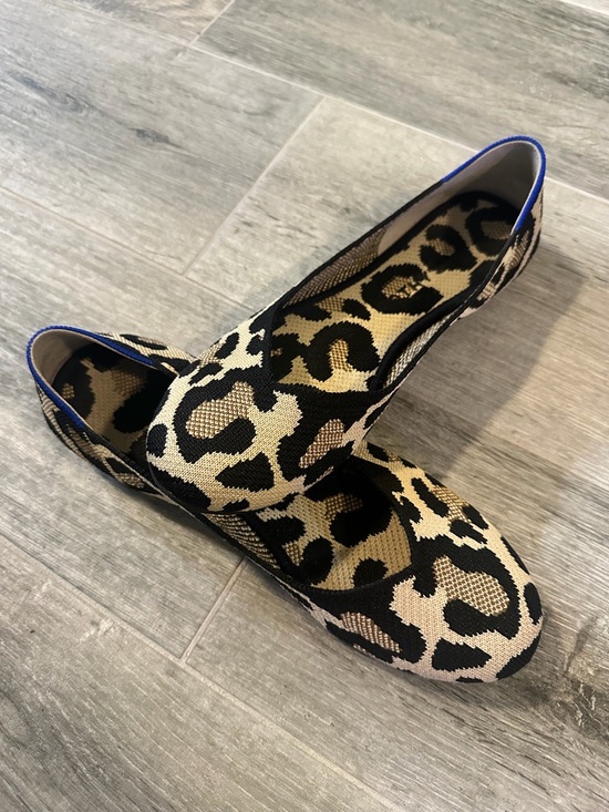 Rothy's Shoes - Rothys Desert Cat Round Toe
Loafers Womens 8.5 Leopard Slip
On Comfort